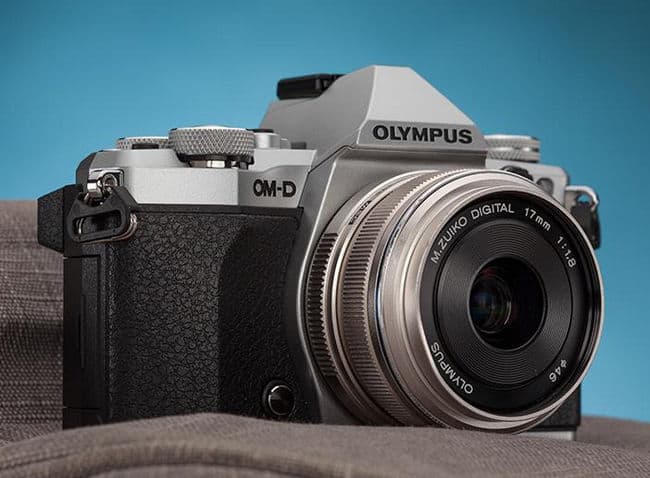 Olympus OM-D E-M5 II